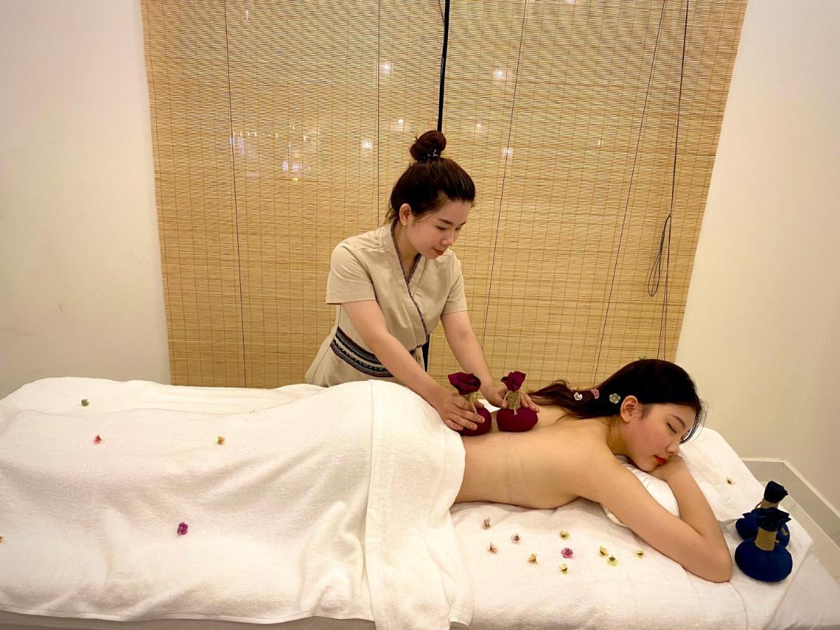 Herbs Spa & Hotel Grand World Дуонг-Донг Экстерьер фото