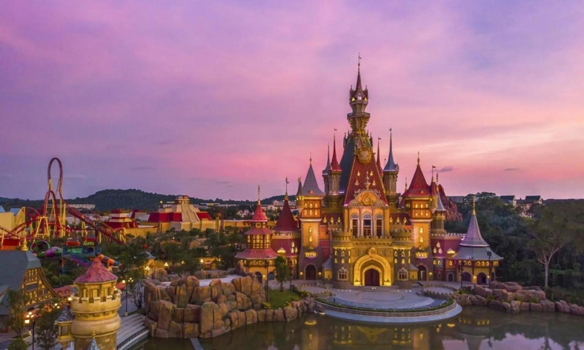 Herbs Spa & Hotel Grand World Дуонг-Донг Экстерьер фото